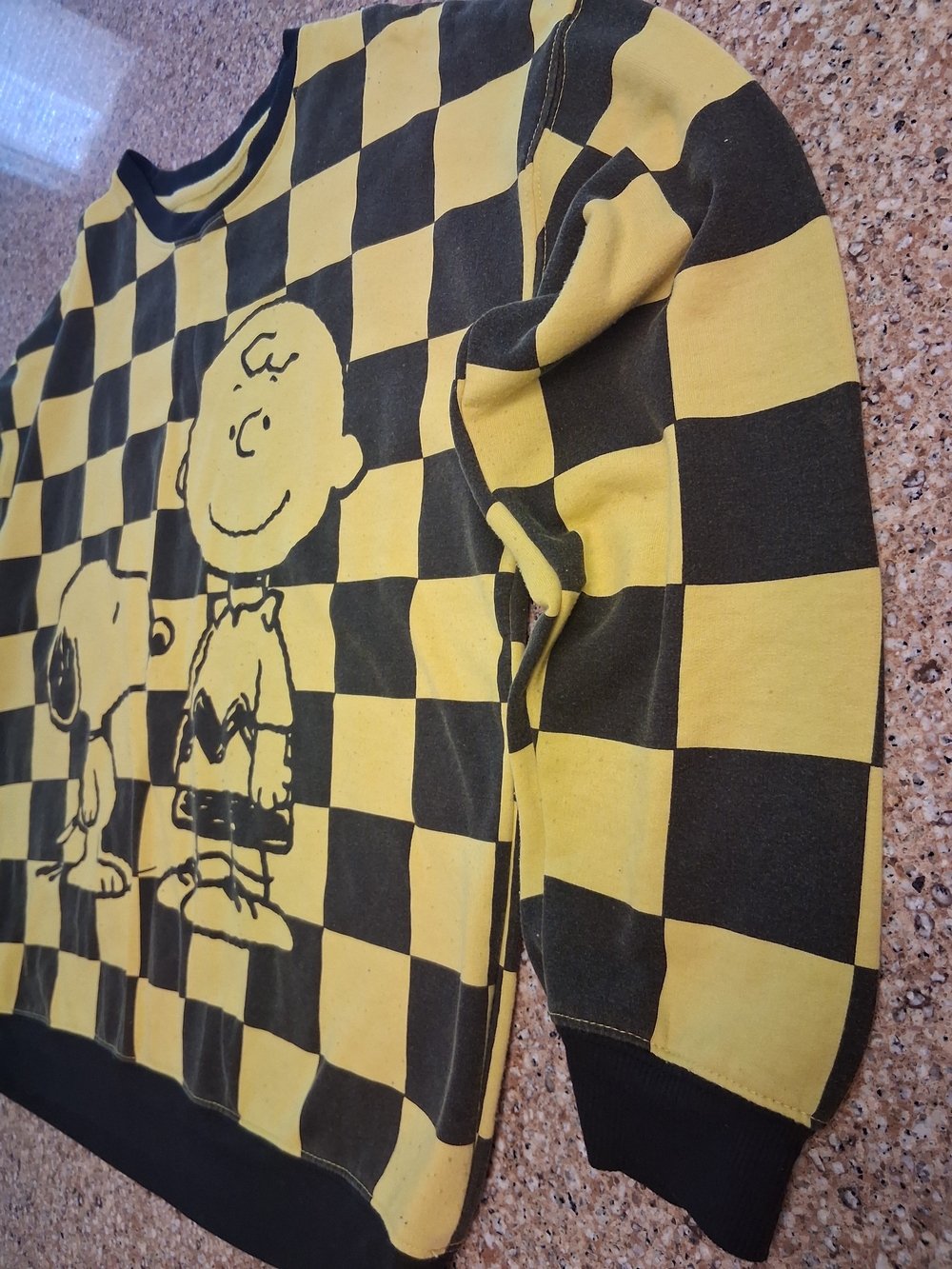 Peanuts Yellow and Black Checkerboard Crewneck with Snoopy & Charlie Brown - Picture 3 of 11